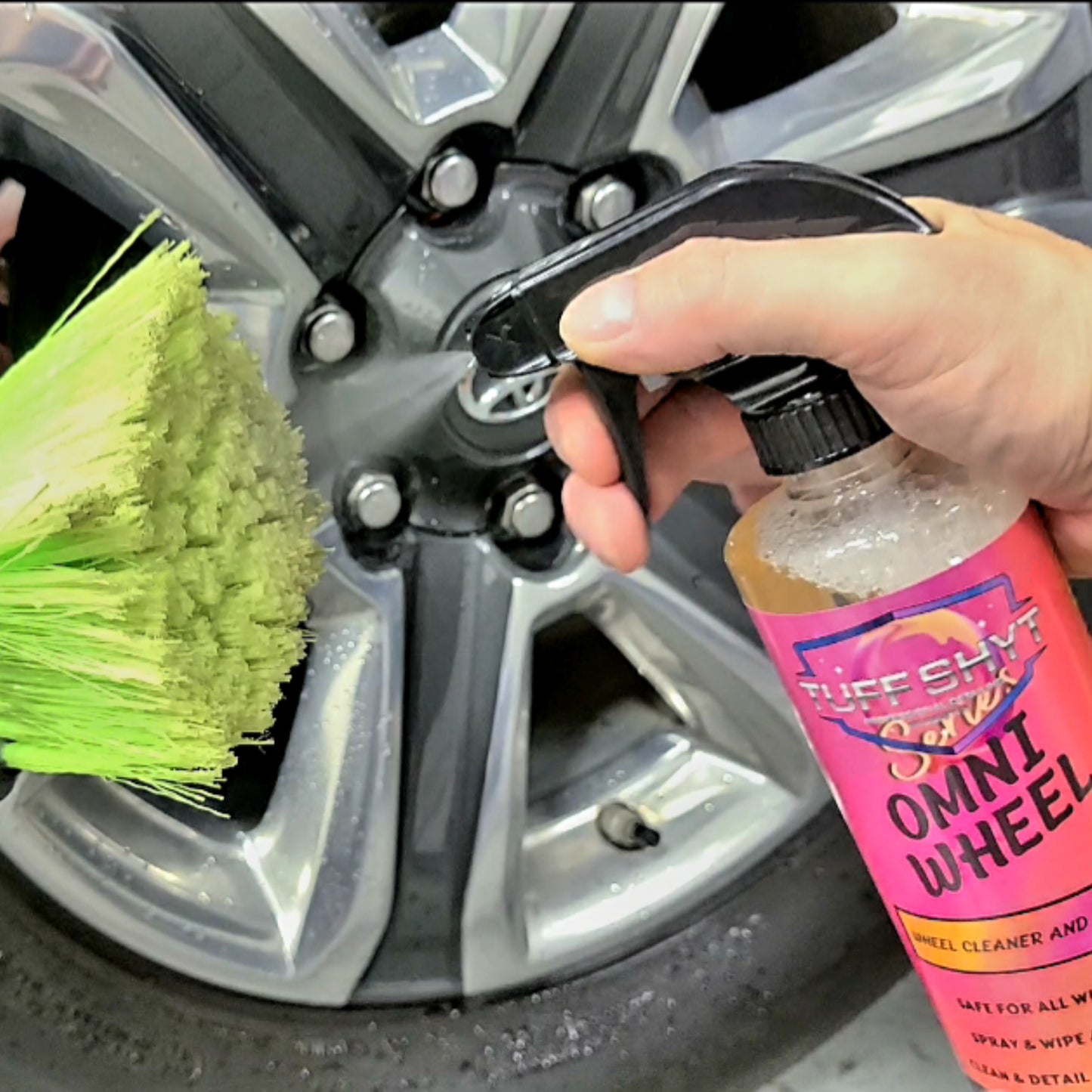 Omni Wheel -  Spray & Wipe Wheel Cleaner