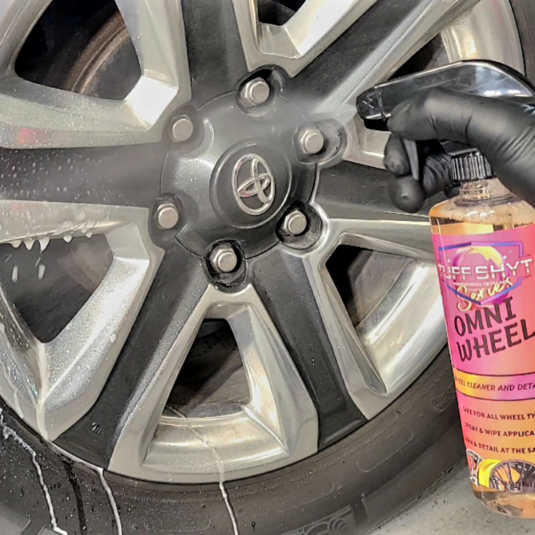 wheel cleaner-Omni Wheel - Spray & Wipe Wheel Cleaner-Tuff Industries